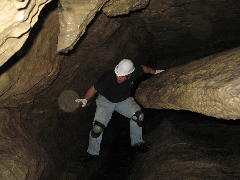 Clarksville Cave 2 013.jpg